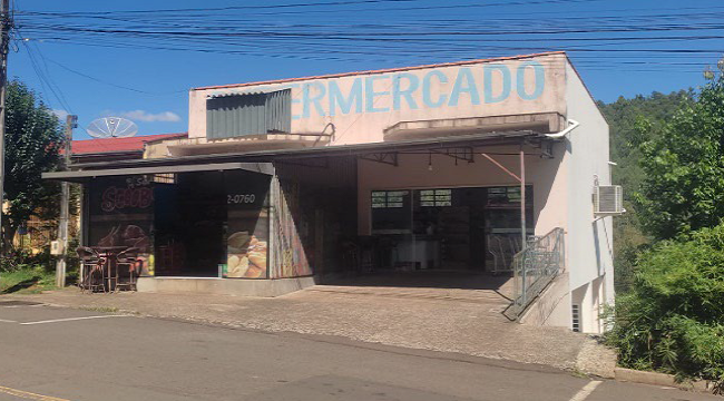 SALÃO COMERCIAL DE 366 M² SOBRE TERRENO DE 311 M² EM CONCÓRDIA/SC