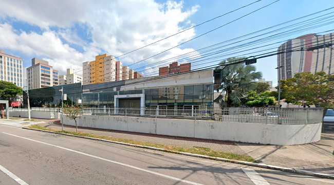 SALÃO COMERCIAL COM 2940 M² SOBRE TERRENO DE 4356 M² NO CENTRO DE SÃO JOSÉ DOS CAMPOS/SP