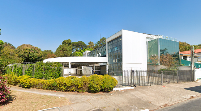 PRÉDIO COMERCIAL DE 935 M² COM AMPLO ESTACIONAMENTO NO BAIRRO DA LAPA EM SÃO PAULO/SP