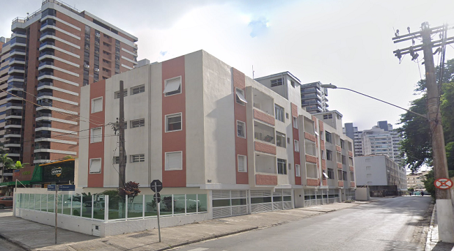 APARTAMENTO COM 86 M² NO CONDOMÍNIO EDIFÍCIO PROTA NO GUARUJÁ/SP