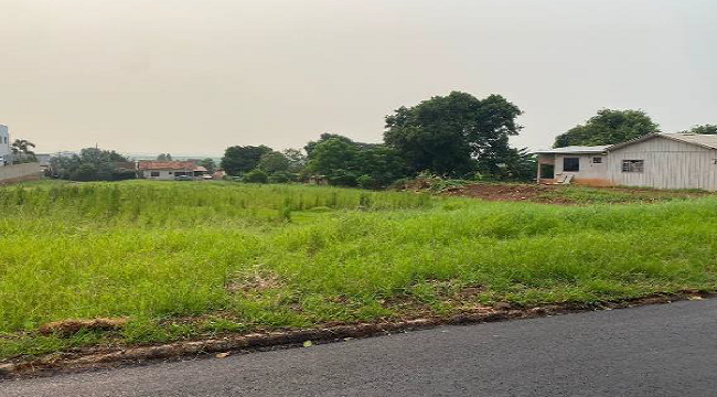 TERRENO SEM BENFEITORIAS COM ÁREA DE 400 M² EM TUPÃSSI/PR