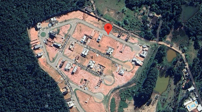 TERRENO DE 200 M² NO RESIDENCIAL LAGO DOS PÁSSAROS EM COTIA/SP