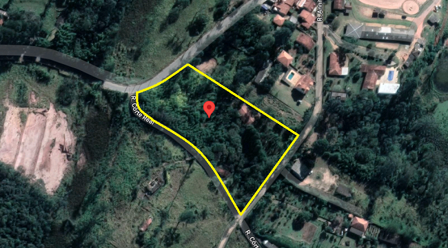 TERRENO COM 8.899 M² COM PISCINA, CASA SEDE E CASA DE CASEIRO EM SÃO ROQUE/SP